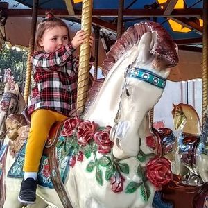 Meet your Posher, Danielle